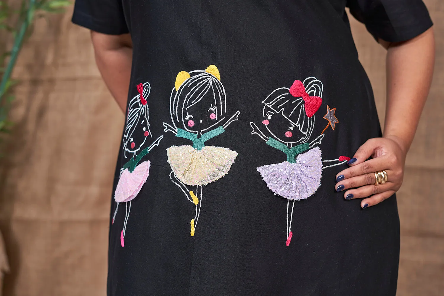 Black Plus Size A-line Dress With Embroidery